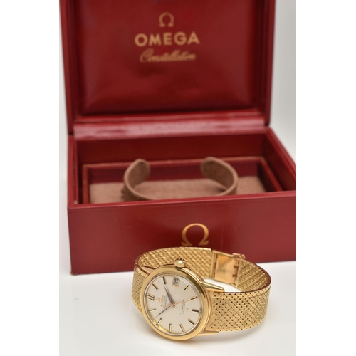 4 - A GENTS 18CT GOLD 'OMEGA CONSTELLATION' WRISTWATCH, automatic movement, round silver dial signed 'Om... 