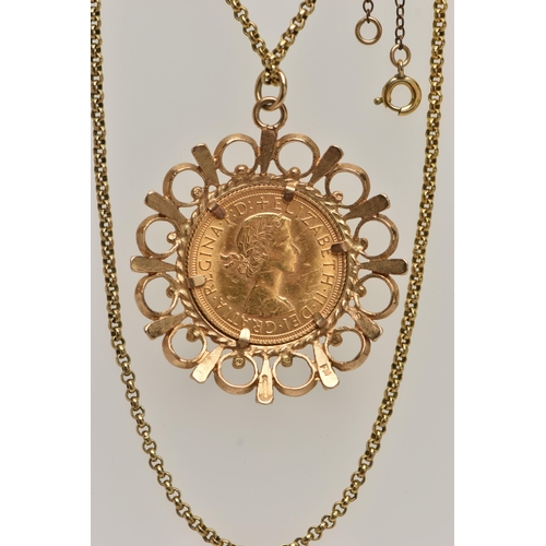 60 - A MOUNTED FULL GOLD SOVEREIGN COIN PENDANT AND CHAIN, sovereign depicting Queen Elizabeth II, George... 