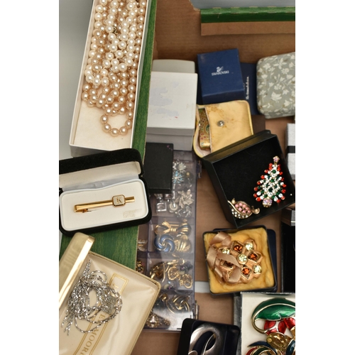 104 - A BOX OF ASSORTED COSTUME JEWELLERY, to include boxed sets of jewellery, imitation pearl necklaces, ... 