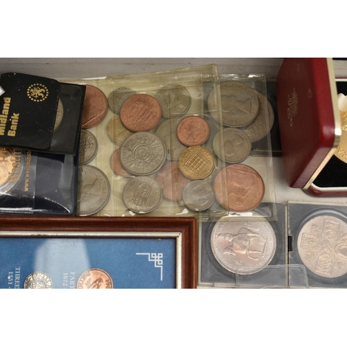 125 - A CARDBOARD TRAY OF MIXED COINS AND BANKNOTES, to include Nicholas II 1897 one Ruble coin .900 silve... 