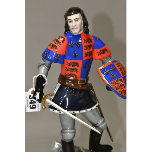 349 - A ROYAL DOULTON LIMITED EDITION FIGURE, 146/750 'Lord Olivier as Richard III' HN2881, with certifica... 