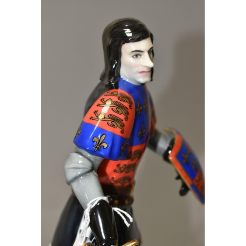 349 - A ROYAL DOULTON LIMITED EDITION FIGURE, 146/750 'Lord Olivier as Richard III' HN2881, with certifica... 