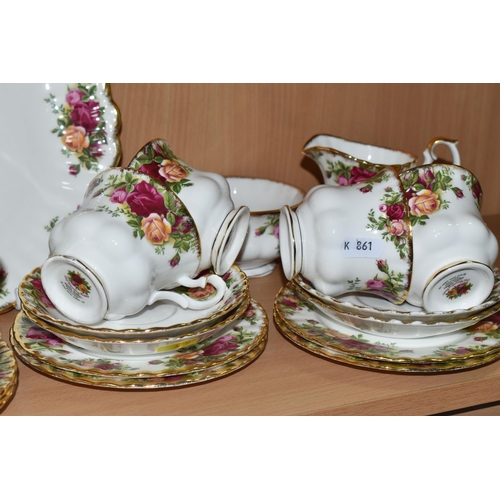 375 - A TWENTY ONE PIECE ROYAL ALBERT OLD COUNTRY ROSES TEA SET, comprising a cake plate, a cream jug, a s... 