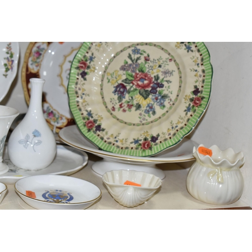 387 - A GROUP OF CERAMICS, to include a boxed Wedgwood blue jasperware heart shaped trinket box, a Wedgwoo... 