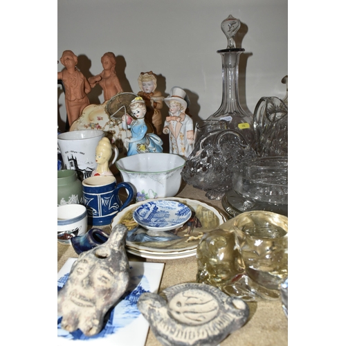 456 - A COLLECTION OF GLASSWARE AND CERAMIC ORNAMENTS, comprising two small clay/terracotta oil lamps, one... 