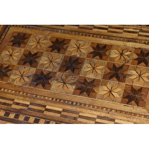 487 - A MARQUETRY WRITING SLOPE, with star quilt-like design to top, green baize writing surface, roller a... 