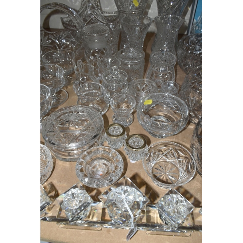 501 - A GROUP OF CUT CRYSTAL AND A SWAROVSKI FIVE POINT CANDLE HOLDER, comprising six grapefruit dishes (o... 