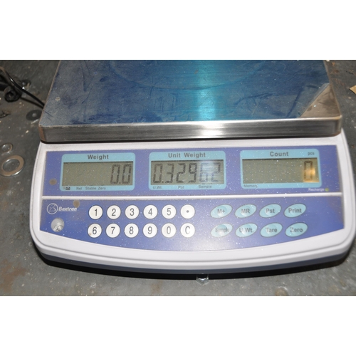 931 - A BAXTRAN BC6 UK DIGITAL SCALE (this lot is located at another location so separate arrangement are ... 