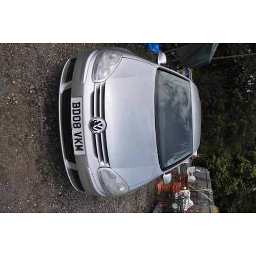 1004 - A VOLKSWAGON GOLF 1.6 FSI MATCH 5 DOOR HATCHBACK CAR, BD08 VKM, in silver, manual gearbox, 1598cc pe... 