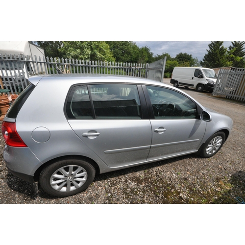 1004 - A VOLKSWAGON GOLF 1.6 FSI MATCH 5 DOOR HATCHBACK CAR, BD08 VKM, in silver, manual gearbox, 1598cc pe... 