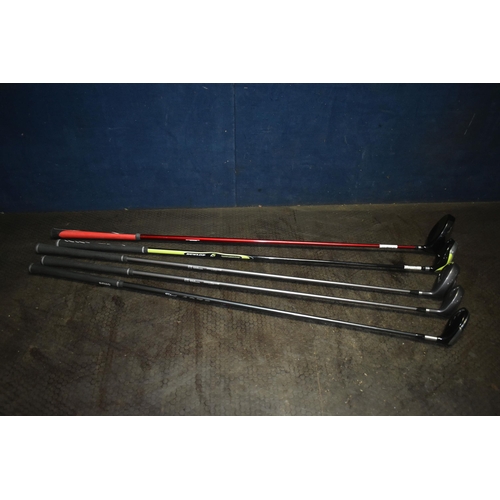 1052 - A COLLECTION OF GOLF CLUBS comprising a Dunlop Grafalloy Loco Super Titanium 1/10, Dunlop 65 3, Titl... 