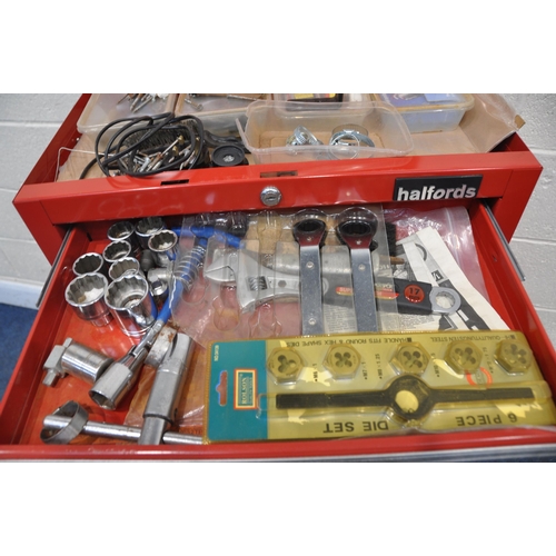 1071 - A HALFORDS STACKING MECHANICS TWO PIECE TOOL CHEST containing spanners, two partial socket sets and ... 