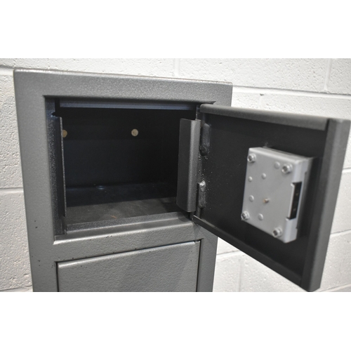 1273 - A BRATTONSOUND METAL GUN AND AMMUNITION SAFE, the larger door enclosing five gun sections width 27cm... 