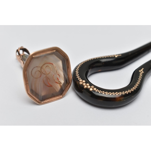85 - AN EARLY 20TH CENTURY FOB AND HAIR PIN, a banded agate fob with a rose metal surround, fitted with a... 