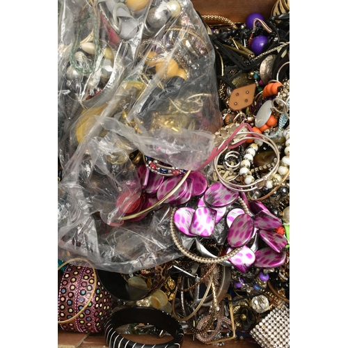 141 - A LARGE BOX OF ASSORTED COSTUME JEWELLERY, to include a selection of necklaces, bracelets, earrings,... 