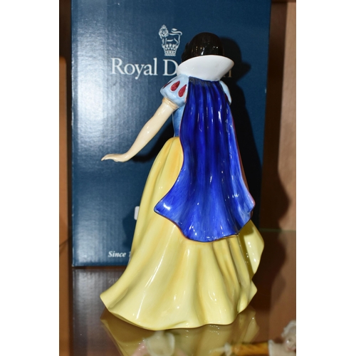 344 - A BOXED ROYAL DOULTON LIMITED EDITION 'SNOW WHITE' FROM THE DISNEY PRINCESS COLLECTION' HN3678, no.1... 