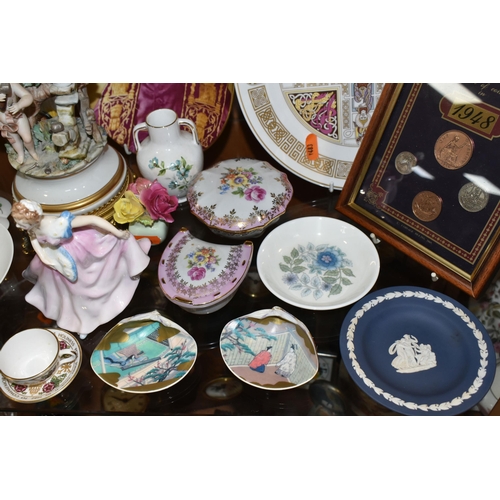 390 - A GROUP OF CERAMICS AND MISCELLANEOUS ITEMS, to include a Royal Worcester blush ivory twin handled b... 