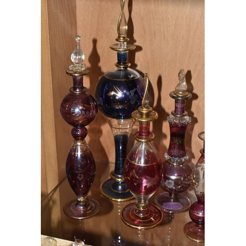 397 - A COLLECTION OF SWAROVSKI CRYSTAL, EGYPTIAN SCENT BOTTLES AND SUNDRY ITEMS, to include Swarovski bea... 