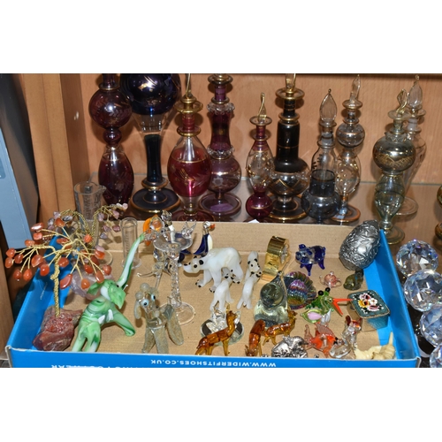 397 - A COLLECTION OF SWAROVSKI CRYSTAL, EGYPTIAN SCENT BOTTLES AND SUNDRY ITEMS, to include Swarovski bea... 