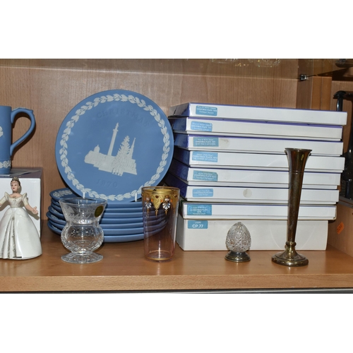 398 - A COLLECTION OF WEDGWOOD JASPERWARES, SILVER, GLASS AND CLOCKWORK TOYS, comprising boxed Wedgwood Ja... 