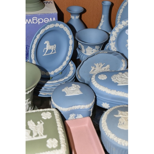 401 - A QUANTITY OF WEDGWOOD JASPERWARES, approximately fifty five pieces, mainly in sage green and pale b... 