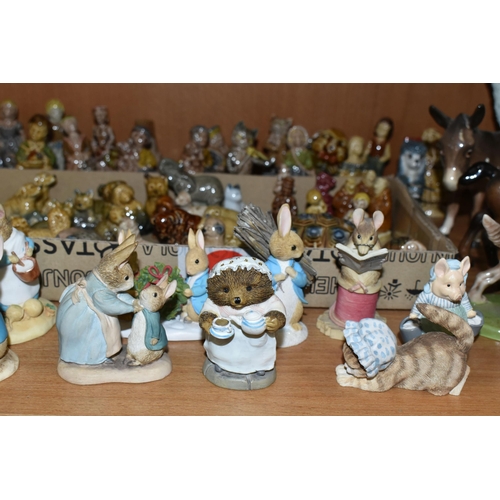 402 - A QUANTITY OF CERAMICS AND OTHER ORNAMENTS, to include four Enchantica figures including limited edi... 