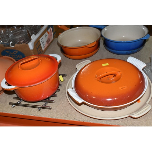 411 - ONE BOX OF GLASSWARE AND ASSORTED LE CREUSET OVENWARE, comprising two Le Creuset signature 2 in 1 pa... 