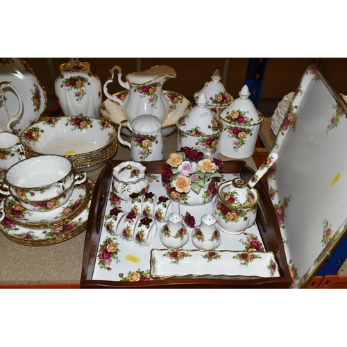 421 - A LARGE QUANTITY OF ROYAL ALBERT 'OLD COUNTRY ROSES' PATTERN DINNER AND TEAWARE, comprising a covere... 