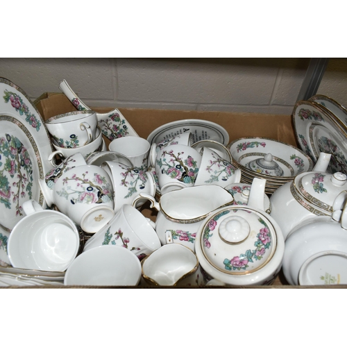 493 - FOUR BOXES AND LOOSE TABLE LAMPS, CERAMICS AND GLASS WARES, to include Duchess 'Indian Tree' pattern... 