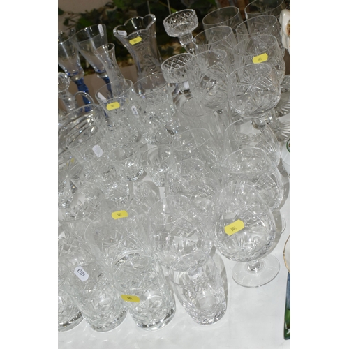 501 - A QUANTITY OF CUT GLASS AND DECORATIVE GLASS WARES ETC, to include a set of six large matching wine ... 