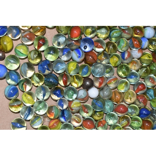 568 - ONE BOX OF VINTAGE MARBLES, with a plastic Solitaire board, assorted colours and styles, condition m... 