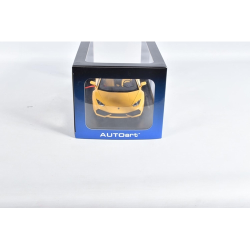 10 - A BOXED AUTOART LAMBORGHINI HURACÁN LP 610-4 1:18 MODEL VEHICLE, numbered 74604, in yellow, appears ... 