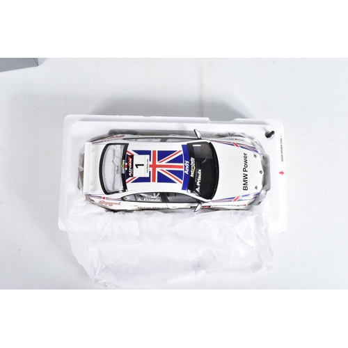 11 - A BOXED SAMMLERMODELL BMW 320SI WORLD TOURING CAR CHAMPIONSHIP (WTCC) 2006 1:18 MODEL VEHICLE, numbe... 