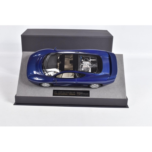 17 - A BOXED TOP MARQUES COLLECTIBLES JAGUAR 220 1:18 MODEL VEHICLE, numbered TOP039B, painted blue with ... 