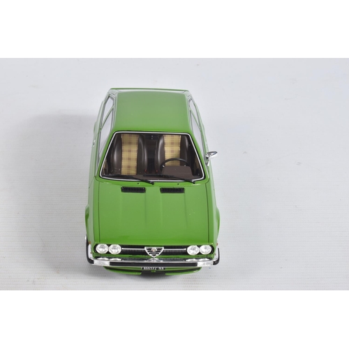 28 - A BOXED LAUDORACING-MODEL ALFASUD SPRINT 1.3 1976 1:18 MODEL VEHICLE, numbered LM096B, painted met g... 