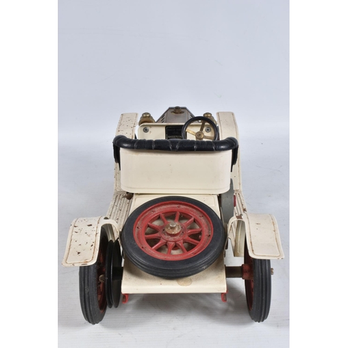 65 - A BOXED MAMOD STEAM ROADSTER, worn cream body with some rust and loss to paint, not complete, includ... 