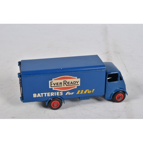 104 - A BOXED MACCANO PRODUCTS DINKY SUPERTOYS GUY VAN   EVER READY   MODEL DIE-CAST VEHICLE, number 918, ... 