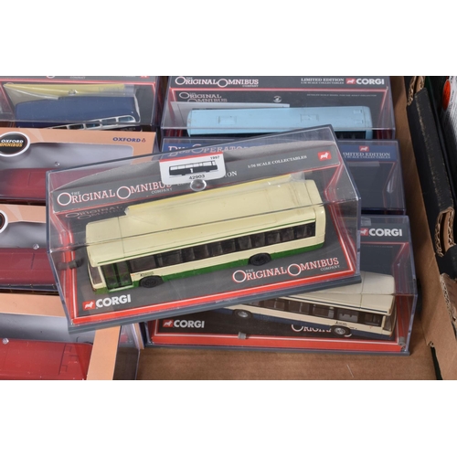 90 - A QUANTITY OF ASSORTED BOXED MODERN BUS AND COACH MODELS, to include E.F.E., Corgi OOC, Oxford Dieca... 