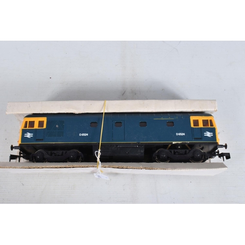 159 - TWO PART BOXED LIMA O GAUGE CLASS 33 LOCOMOTIVES, No.D6524 and partially repainted and renumbered No... 