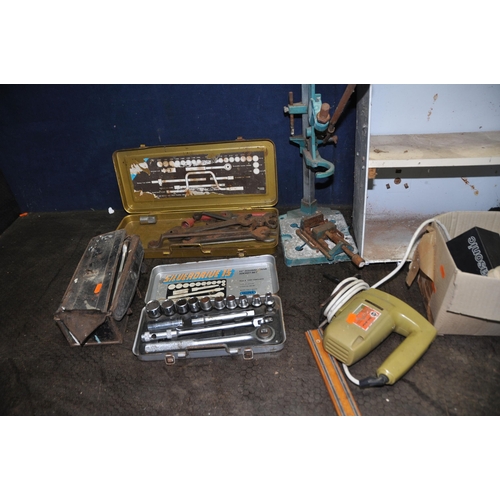 1117 - A SELECTION OF VINTAGE POWER AND HAND TOOLS including a Black and Decker Bandsaw, Jigsaw and cordles... 