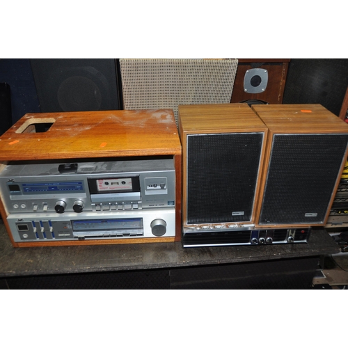 1118 - A SELECTION OF VINTAGE HI FI EQUIPMENT comprising of a Bang and Olufsen Beocentre 3600 music centre ... 