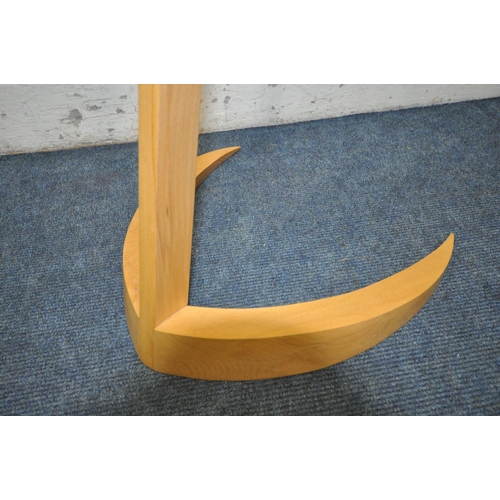 1201 - A BESPOKE MAPLE MUSIC STAND, with eight height levels, on a shaped base, height 167cm (condition - e... 