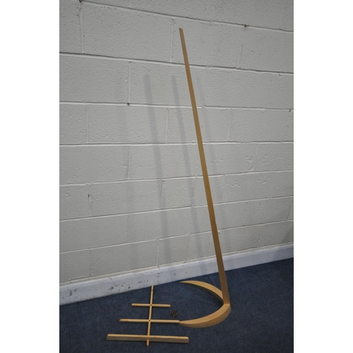 1201 - A BESPOKE MAPLE MUSIC STAND, with eight height levels, on a shaped base, height 167cm (condition - e... 