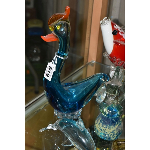 619 - A COLLECTION OF ELEVEN GLASS ANIMAL, BIRD AND FISH  PAPERWEIGHTS AND ORNAMENTS, including three Mdin... 