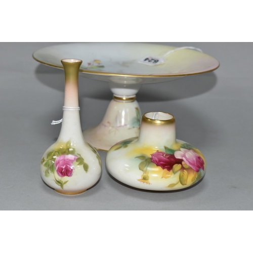 624 - THREE PIECES OF ROYAL WORCESTER PORCELAIN, comprising a comport painted with roses, iron red no. W 6... 