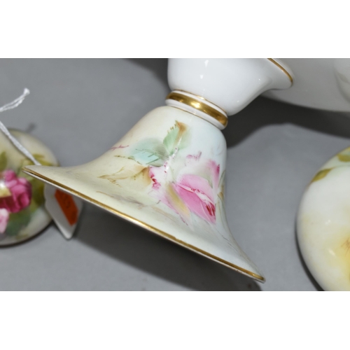 624 - THREE PIECES OF ROYAL WORCESTER PORCELAIN, comprising a comport painted with roses, iron red no. W 6... 