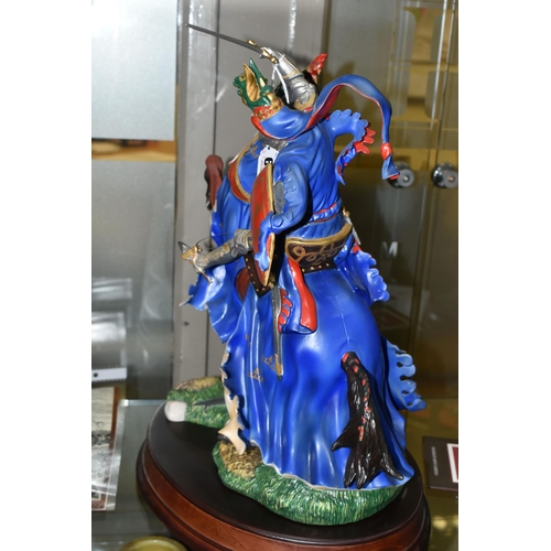 631 - A FRANKLIN MINT PORCELAIN FIGURE 'ARTHUR , LEGEND AND KING' mounted on a wooden plinth, height 41cm,... 