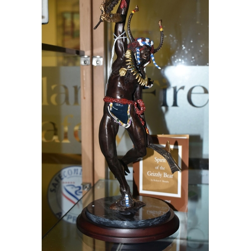 640 - A BOXED FRANKLIN MINT 'SPIRIT OF THE GRIZZLY BEAR' BRONZE SCULPTURE, after Robert F Murphy, depictin... 