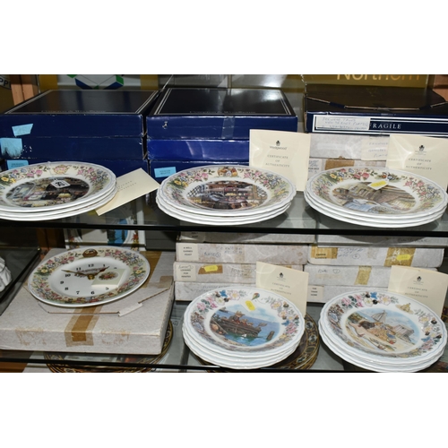 642 - A COLLECTION OF FOXWOOD TALES COLLECTORS PLATES, CLOCK AND BOOK, comprising twenty boxed Wedgwood/Co... 