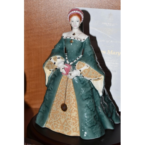 654 - FIVE BOXED ROYAL WORCESTER 'QUEENS OF BRITAIN' COLLECTION FIGURINES, limited edition for Compton and... 